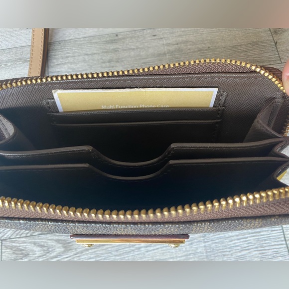 Michael Kors Signature Jet Set Travel Continental Wallet in Brown - Picture 7 of 10